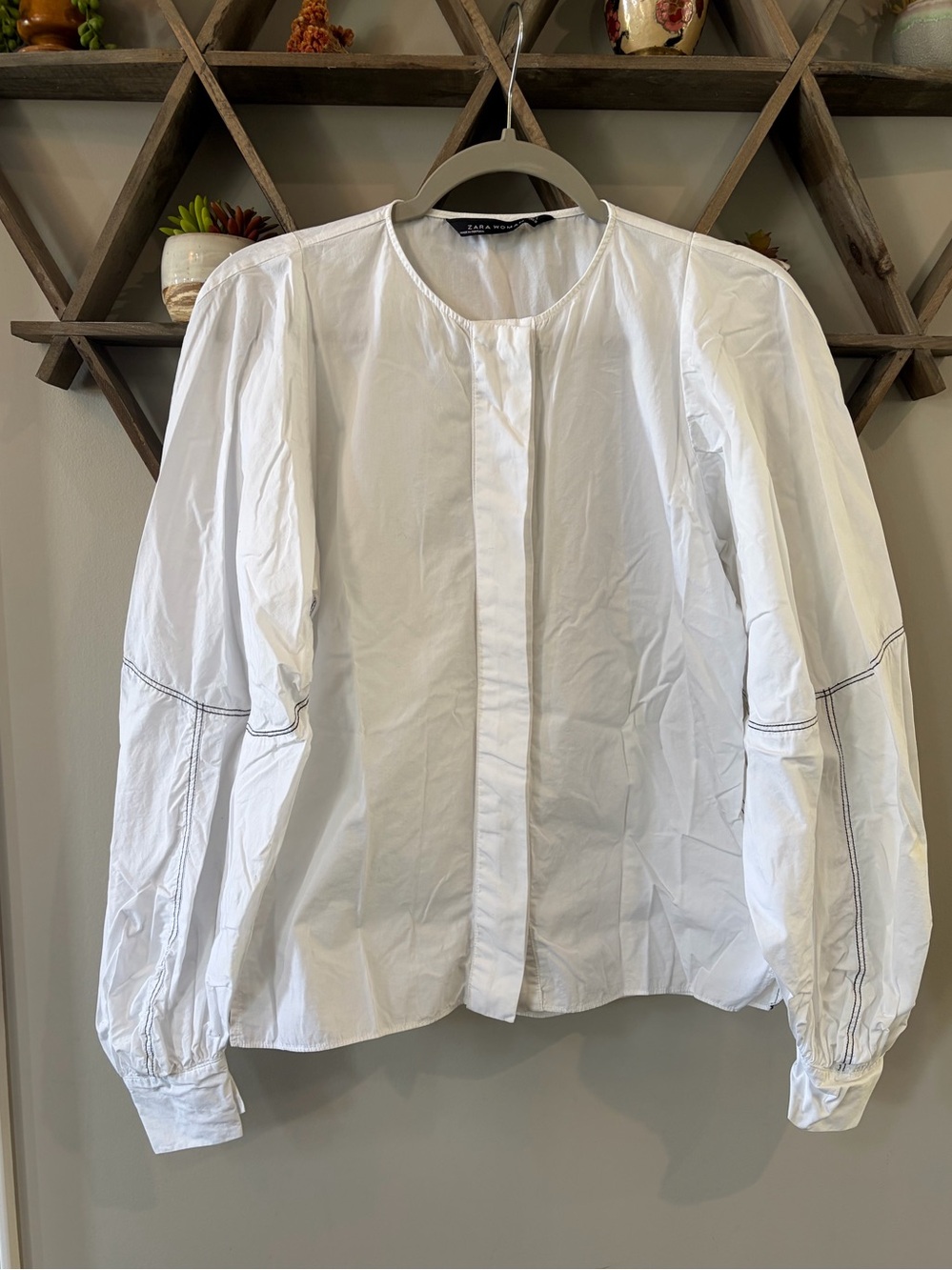Zara Woman white topstitching blouse with puff sleeves. Size small.